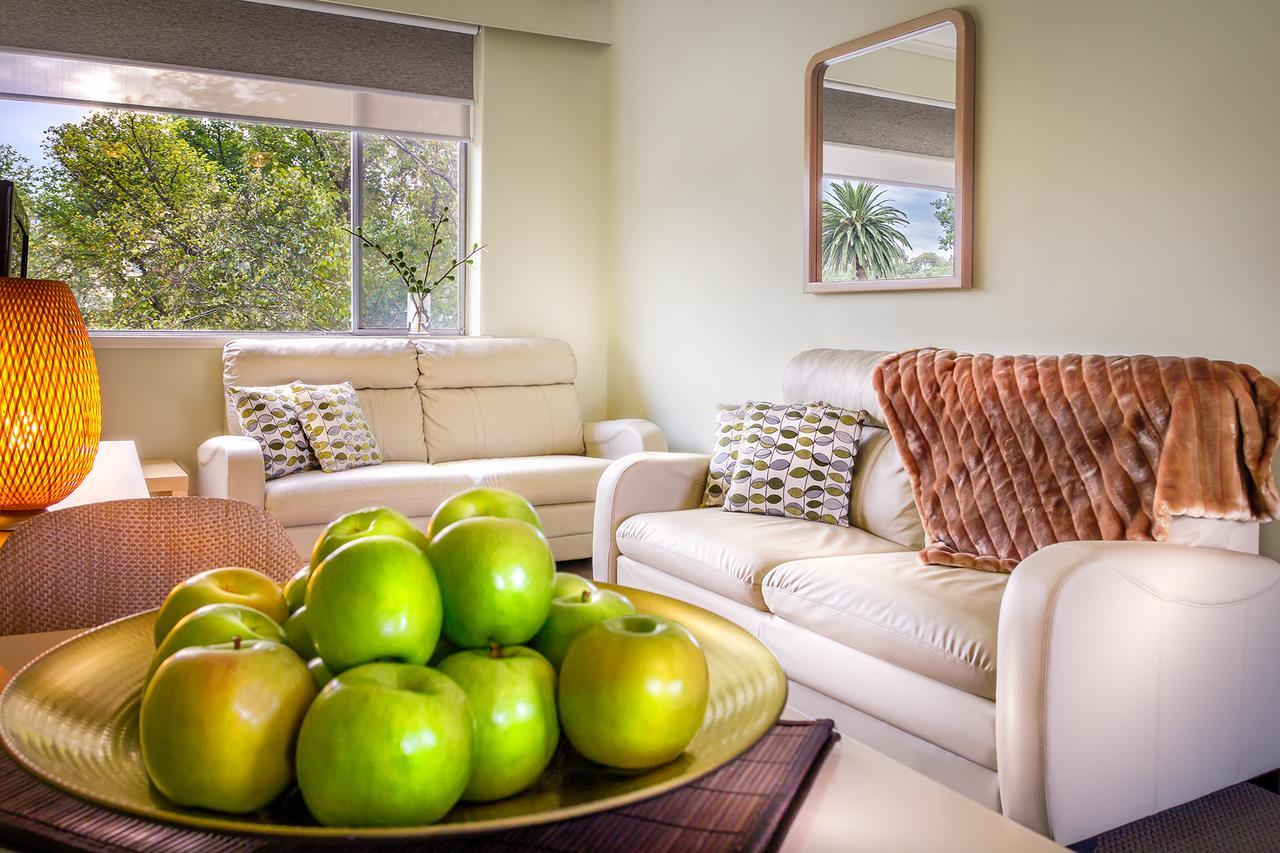 Birches Serviced Apartments Melbourne Exterior foto