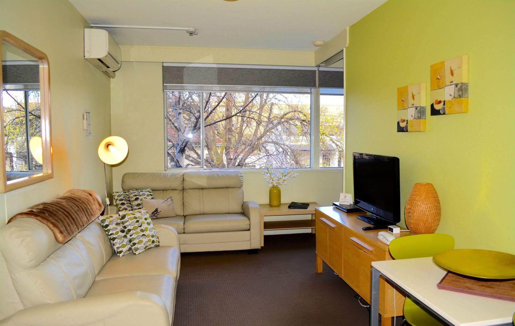 Birches Serviced Apartments Melbourne Exterior foto