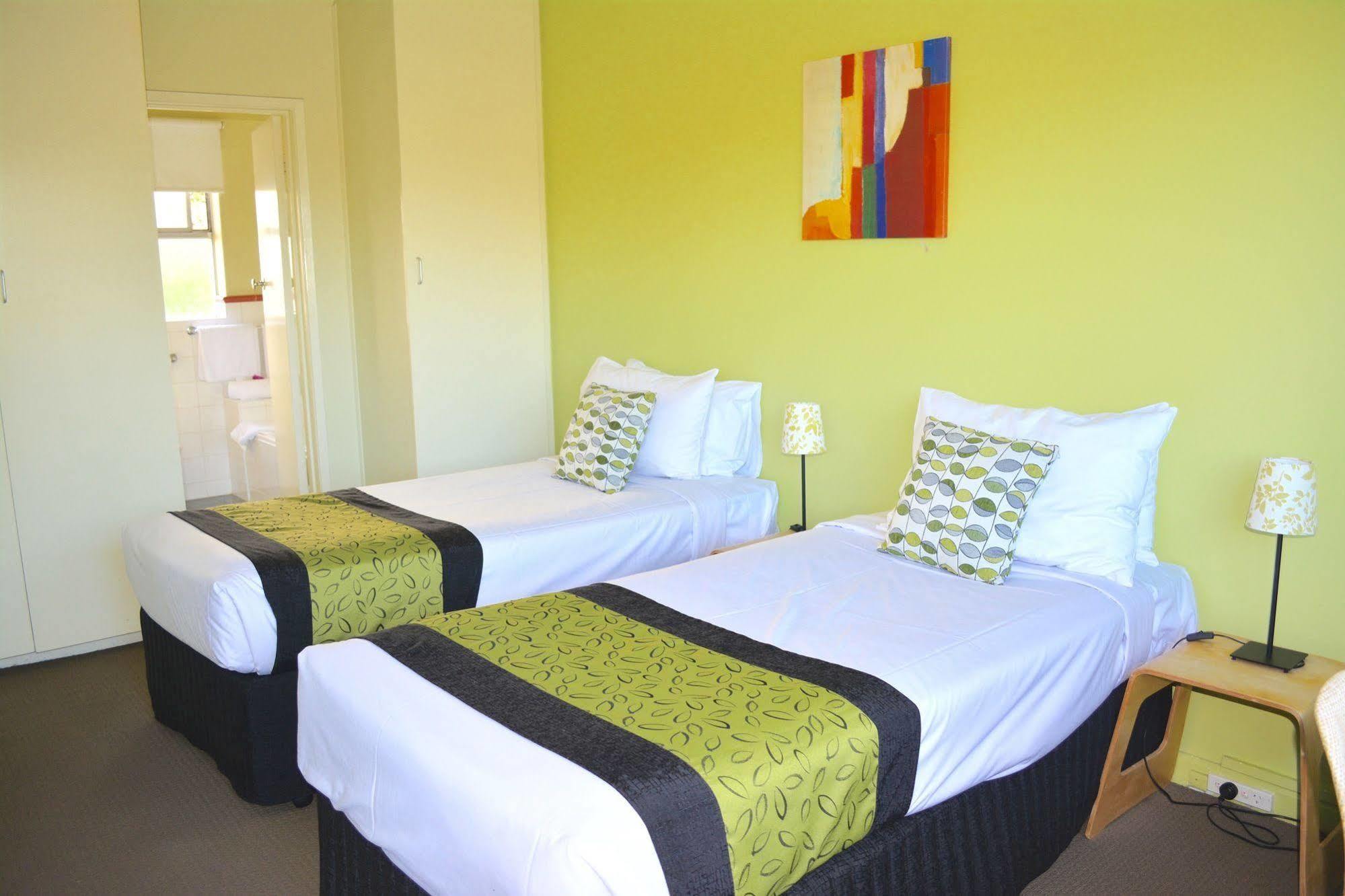 Birches Serviced Apartments Melbourne Exterior foto